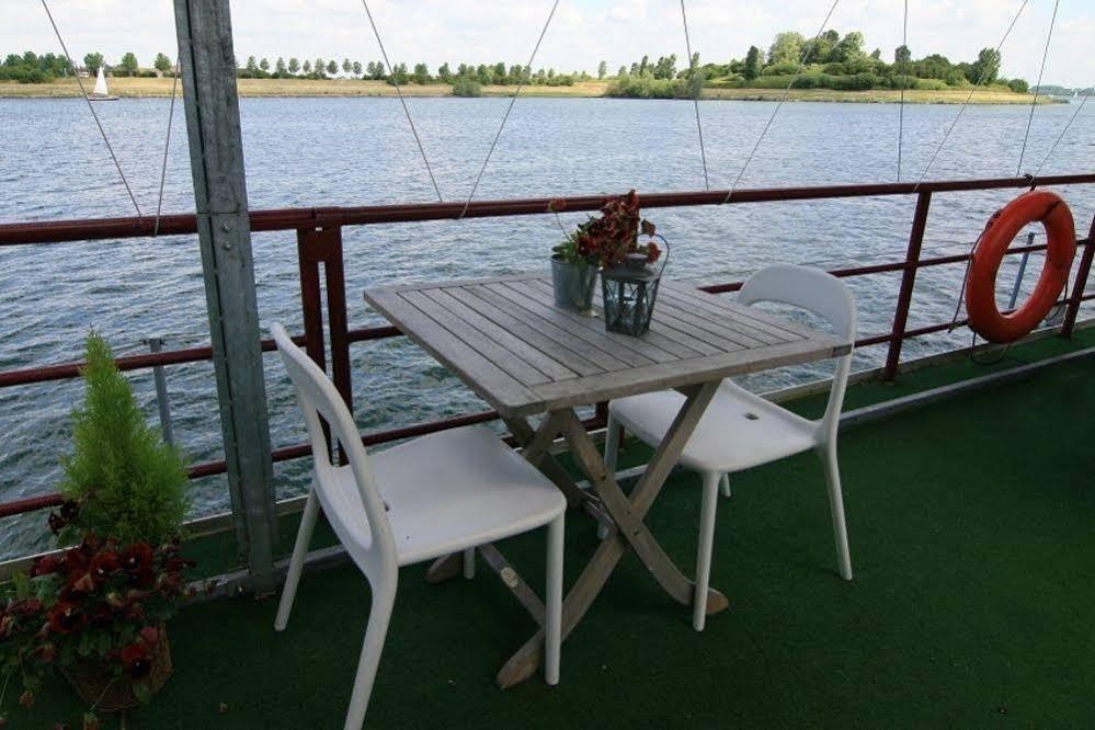 Botel Ophoven Kinrooi Extérieur photo