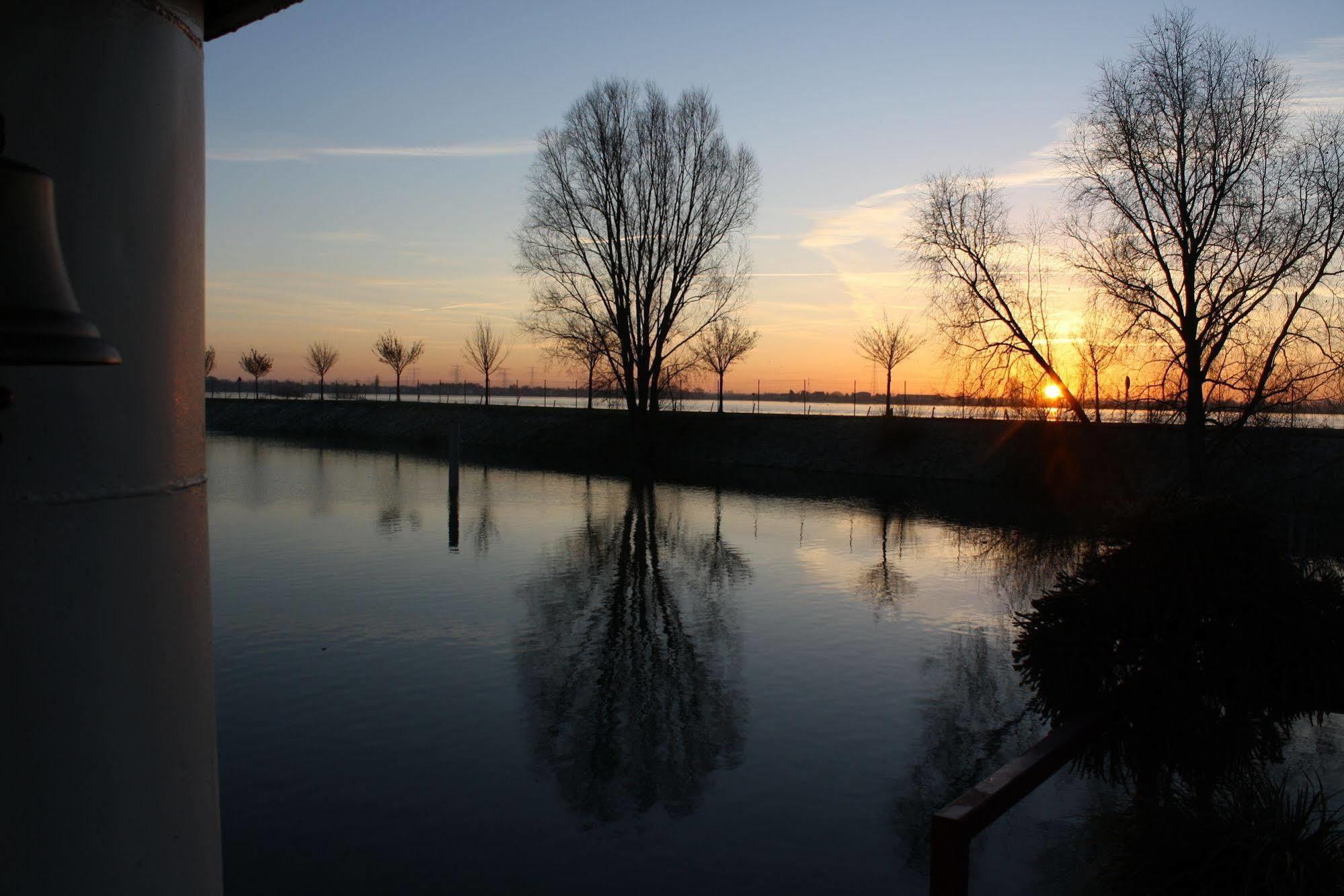 Botel Ophoven Kinrooi Extérieur photo